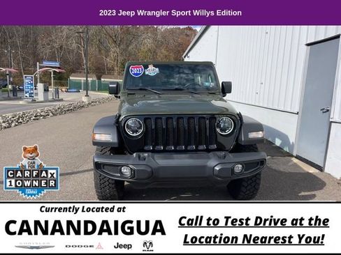 Used 2023 Jeep Wrangler Unlimited Sport AWD/4WD image 3