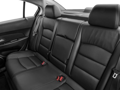Used 2016 Chevrolet Cruze LT FWD image 9