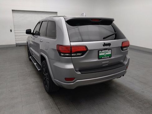 Used 2019 Jeep Grand Cherokee Altitude image 6