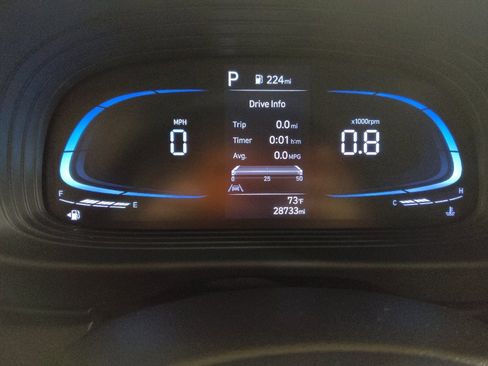 Used 2023 Hyundai Venue SEL w/ Cargo Package image 23