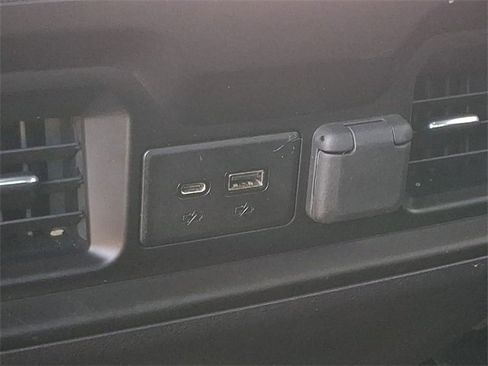 Used 2022 Chevrolet Silverado 1500 RST image 11