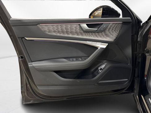 Used 2024 Audi A6 Premium Plus image 15