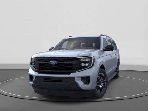 New 2026 Ford Expedition Max Active RWD image 2