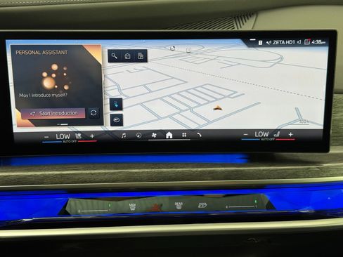 Used 2024 BMW i7 xDrive60 w/ Executive Package image 25