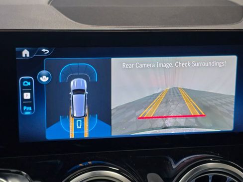 New 2026 Mercedes-Benz GLB 250 4MATIC image 28