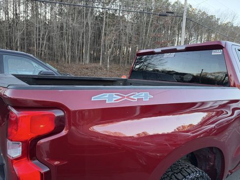 Used 2020 Chevrolet Silverado 1500 Custom w/ Custom Convenience Package image 6