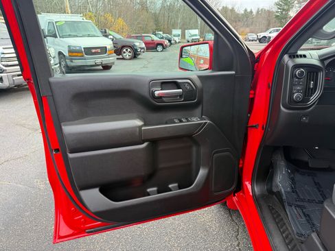 Used 2019 Chevrolet Silverado 1500 Custom w/ Custom Value Package image 25