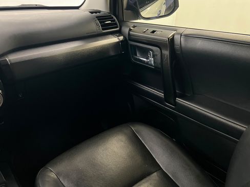 Used 2020 Toyota 4Runner Limited AWD/4WD image 11