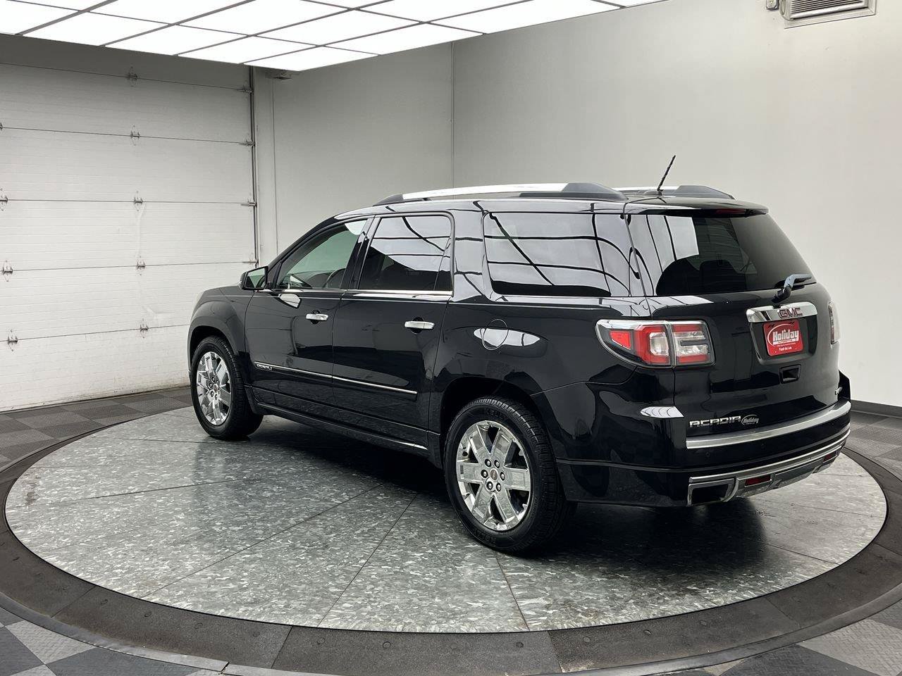 Used 2015 GMC Acadia Denali AWD/4WD image 2