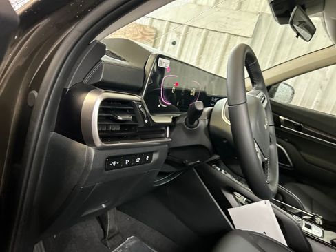 New 2025 Kia Telluride S image 30