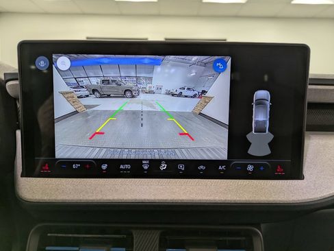 Used 2025 Ford Maverick XLT w/ Equipment Group 301A AWD/4WD image 13