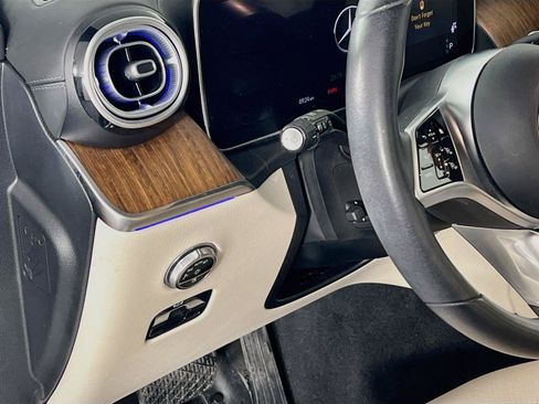 Certified 2023 Mercedes-Benz GLC 300 4MATIC image 11