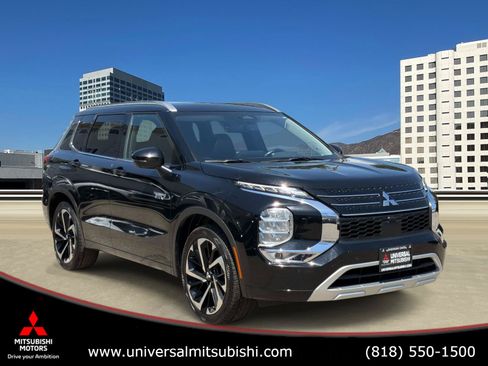 Used 2024 Mitsubishi Outlander 4WD Plug-In Hybrid image 1