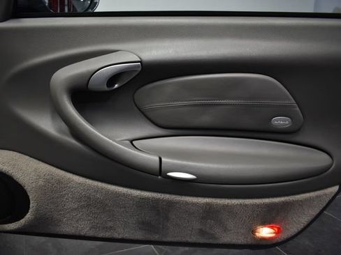 Used 2003 Porsche 911 Carrera RWD image 19