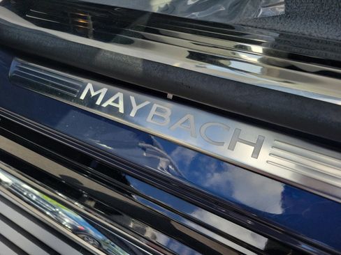 Certified 2024 Mercedes-Benz Maybach GLS 600 4MATIC image 38