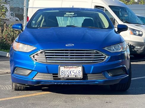 Used 2017 Ford Fusion SE w/ Fusion SE Technology Package image 11