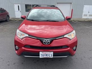 Used 2016 Toyota RAV4 XLE video 2