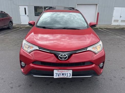Used 2016 Toyota RAV4 XLE image 2