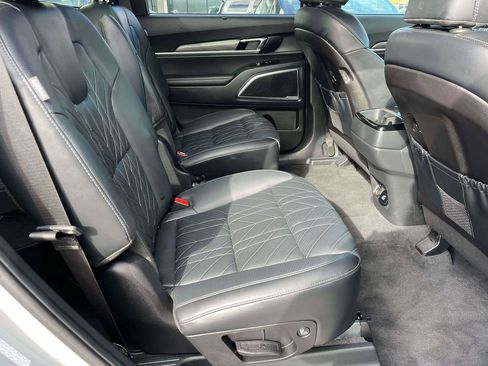 Used 2025 Kia Telluride SX Prestige X-Line image 9