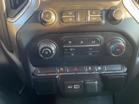 Used 2020 Chevrolet Silverado 1500 LT image 18