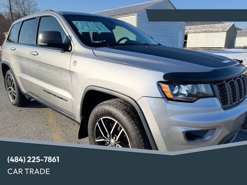 Used 2017 Jeep Grand Cherokee Trailhawk image 1