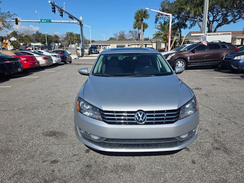 Used 2012 Volkswagen Passat 3.6 SEL Premium image 9