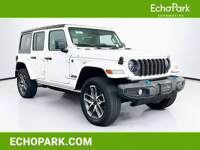 Used 2024 Jeep Wrangler Unlimited w/ LED Headlamp & Fog Lamp Group