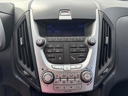 Used 2011 Chevrolet Equinox LT w/ Driver Convenience Package image 16