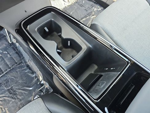 Certified 2023 Volkswagen ID.4 Pro image 23