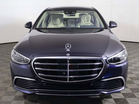 Used 2022 Mercedes-Benz S 500 4MATIC w/ 3D Technology Package image 16