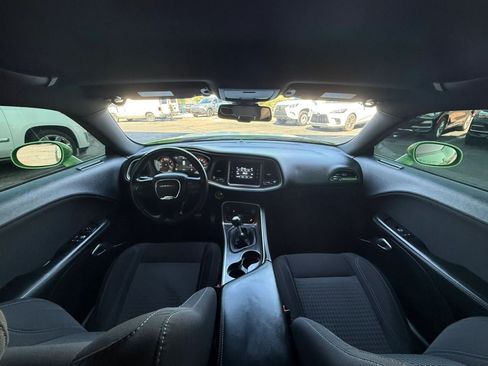 Used 2015 Dodge Challenger R/T w/ Quick Order Package 22B R/T RWD image 38