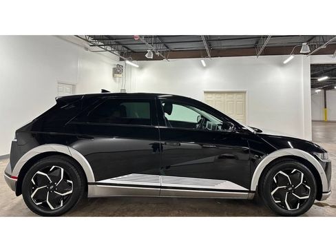Used 2024 Hyundai Ioniq 5 Limited RWD image 9