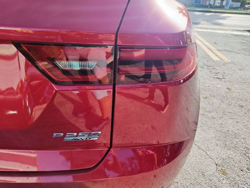Used 2018 Jaguar E-PACE S AWD/4WD image 17