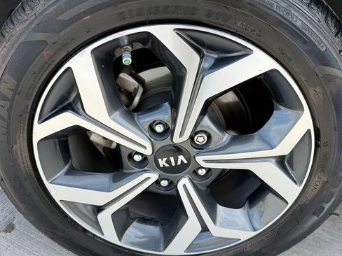 Used 2021 Kia Forte LXS FWD image 10