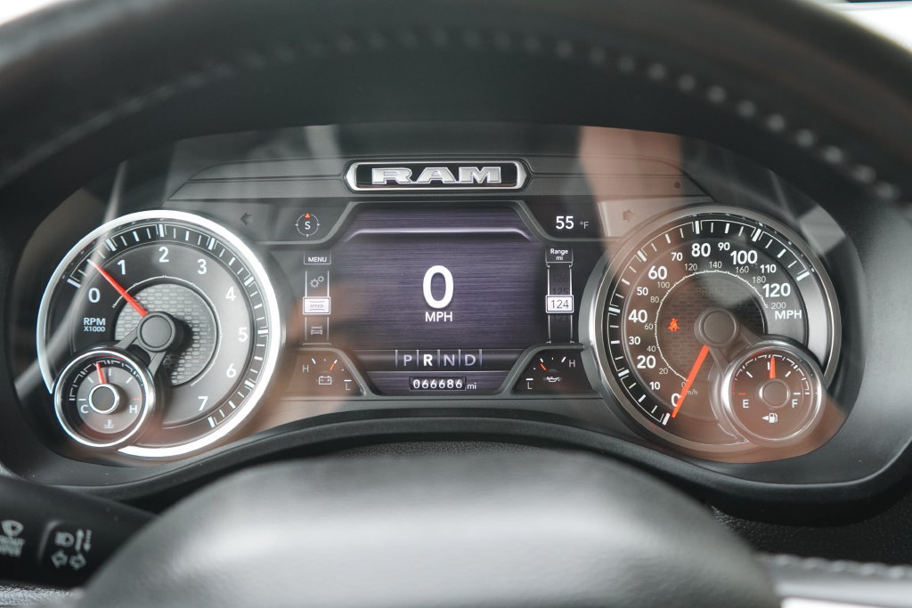 Used 2021 RAM 1500 Laramie AWD/4WD image 19