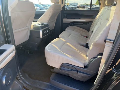 Used 2023 Ford Expedition Max Limited AWD/4WD image 19