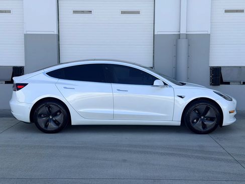 Used 2018 Tesla Model 3 Long Range RWD image 6