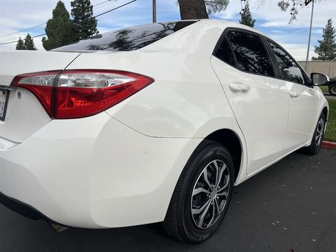 Used 2016 Toyota Corolla L image 12