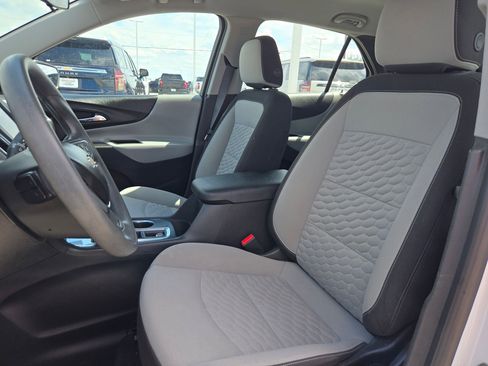 Certified 2021 Chevrolet Equinox LS FWD image 10