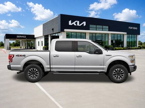 Used 2015 Ford F150 XLT w/ Equipment Group 301A Mid AWD/4WD image 4