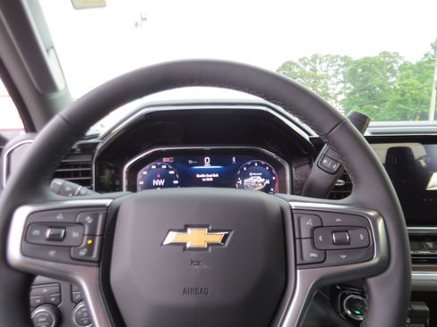 New 2026 Chevrolet Silverado 3500 LT AWD/4WD image 19