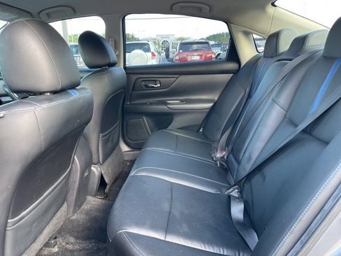 Used 2018 Nissan Altima 2.5 SR w/ SR Special Edition image 11