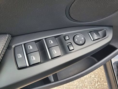 Used 2017 BMW X3 sDrive28i RWD image 10