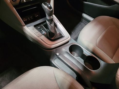 Used 2017 Hyundai Elantra SE w/ SE A/T Tech Package 03 image 26