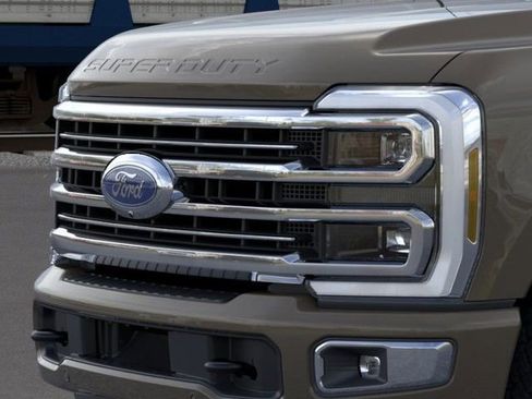 New 2026 Ford F250 Platinum w/ Platinum Plus Package AWD/4WD image 17