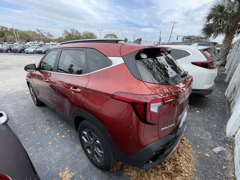 Certified 2024 Kia Seltos S image 3