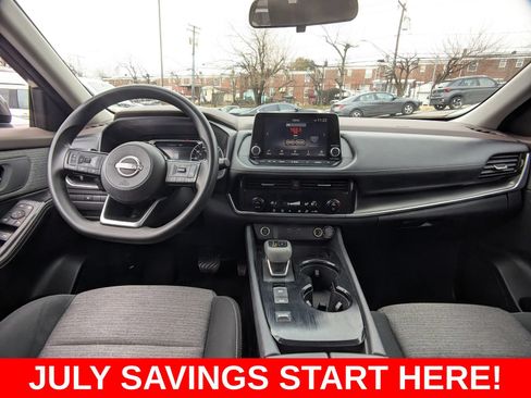 Used 2022 Nissan Rogue SV FWD image 21