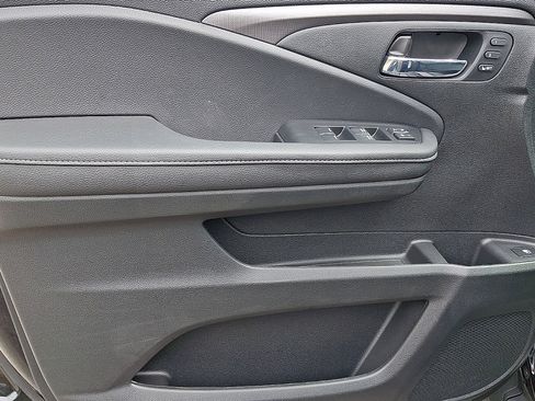 New 2026 Honda Ridgeline RTL image 17