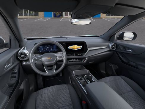 New 2026 Chevrolet Equinox LT FWD image 15