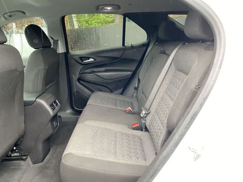 Used 2024 Chevrolet Equinox LT FWD image 16